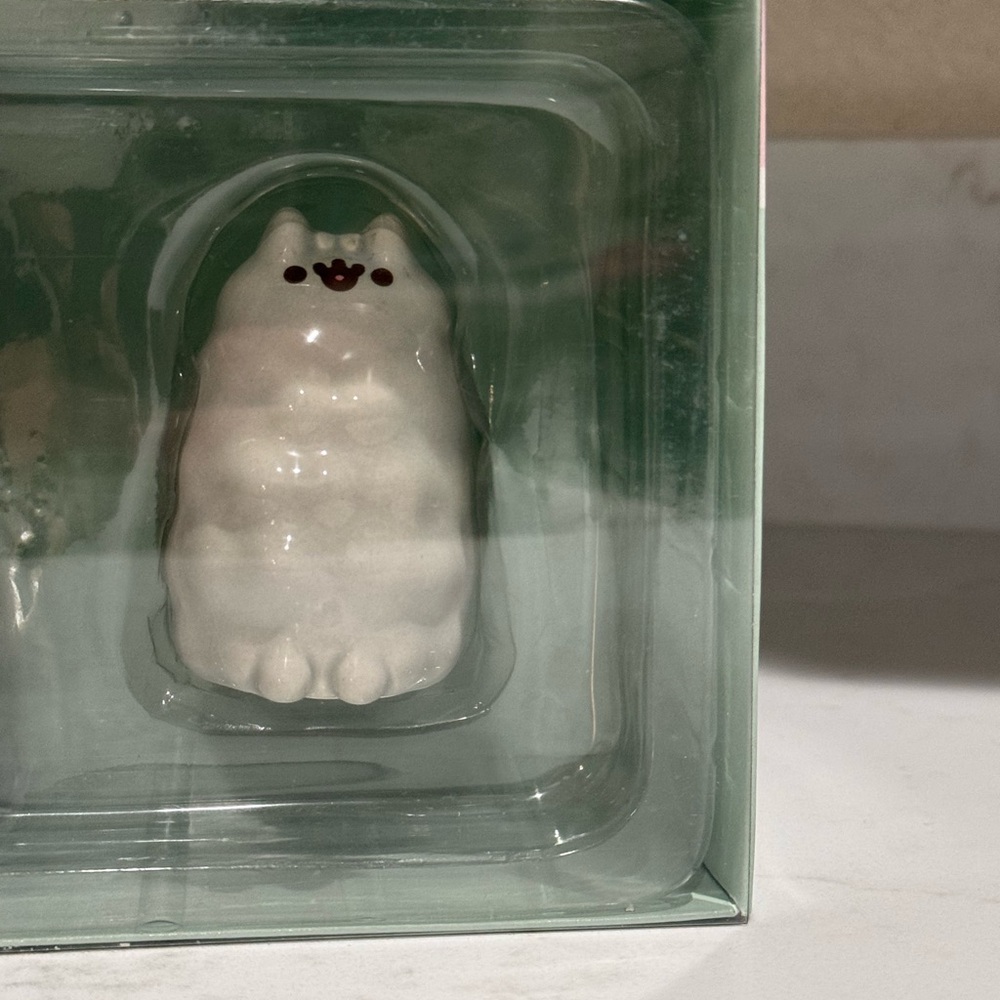 Pusheen the Cat & Stormy Salt & Pepper Shakers- NWT - Picture 3 of 7